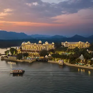 Отель The Leela Palace